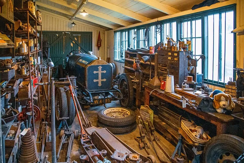 He Mopped Floors for Thirty Years. His Inventions Now Sit Behind Museum Glass.