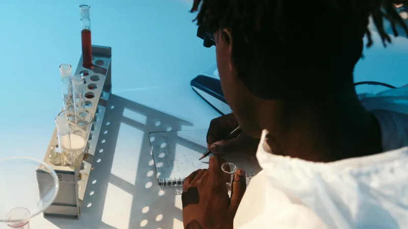 The Reject Who Rewrote Pain: How Getting Kicked Out of Nursing School Led to Medical Revolution